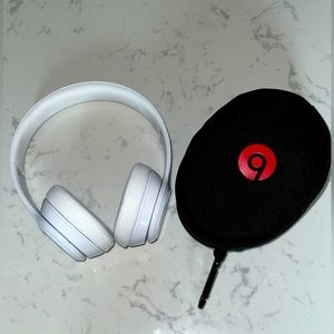 Beats by Dr. Dre Beats Solo³ Wireless in Gloss White